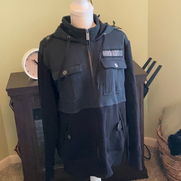 UNK NBA Men’s Size Large Cavaliers Hooded Sweatshirt Jacket, Great Condition! - Picture 1 of 11